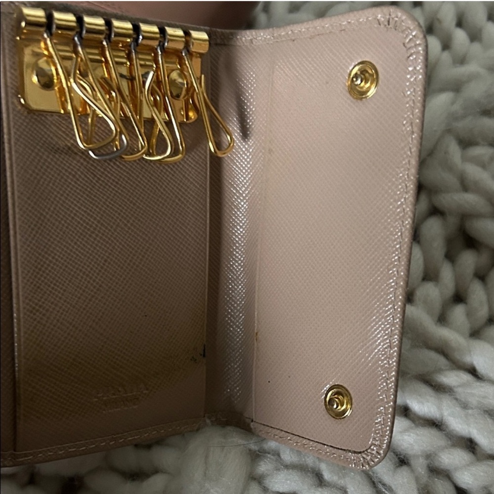 Prada Key Holder & Chloe Wallet Bundle - Picture 11 of 16